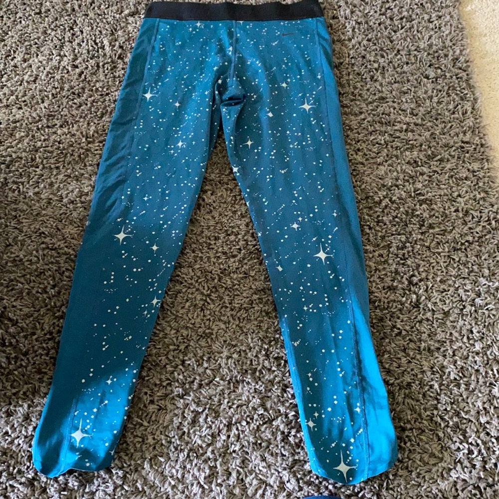 Running tights. Compression